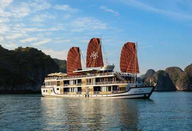 ล่องเรือฮาลองเบย์